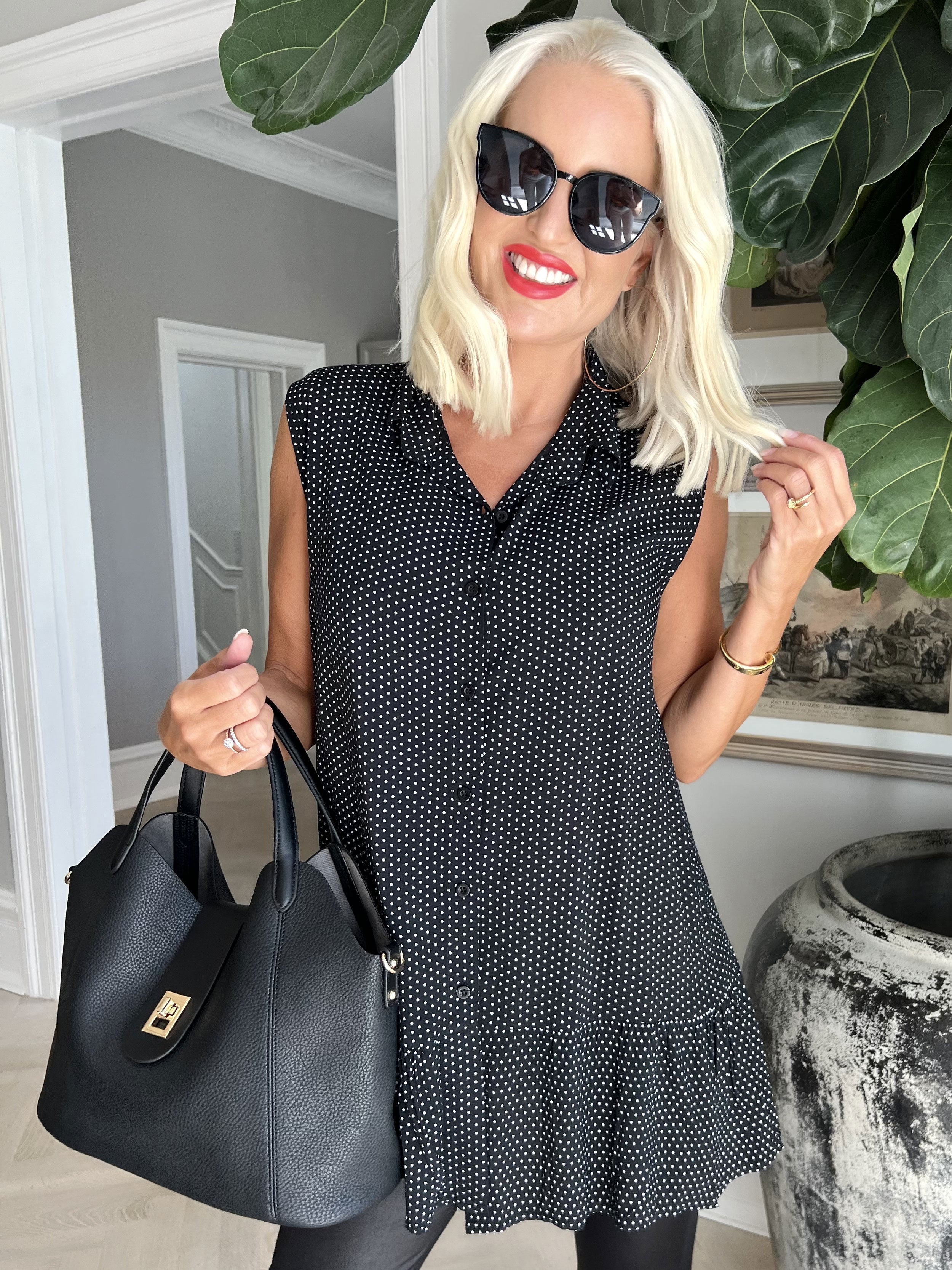 Madina - Söt topp med prickar - Black